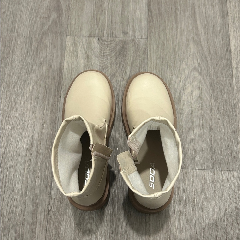 Soda Cream Ankle Boots - Picture 4 of 5